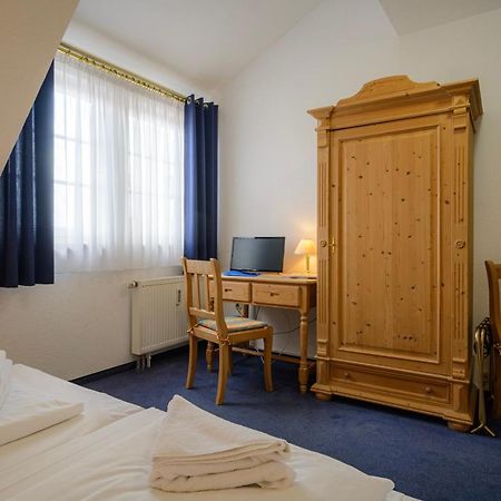 Hotel Zum Engel In Speyer - Roemerberg Berghausen  Luaran gambar