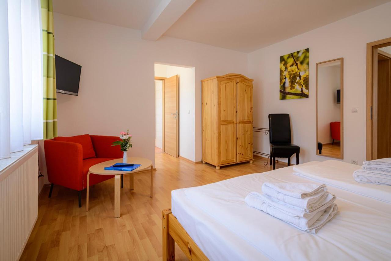 Hotel Zum Engel In Speyer - Roemerberg Berghausen  Luaran gambar