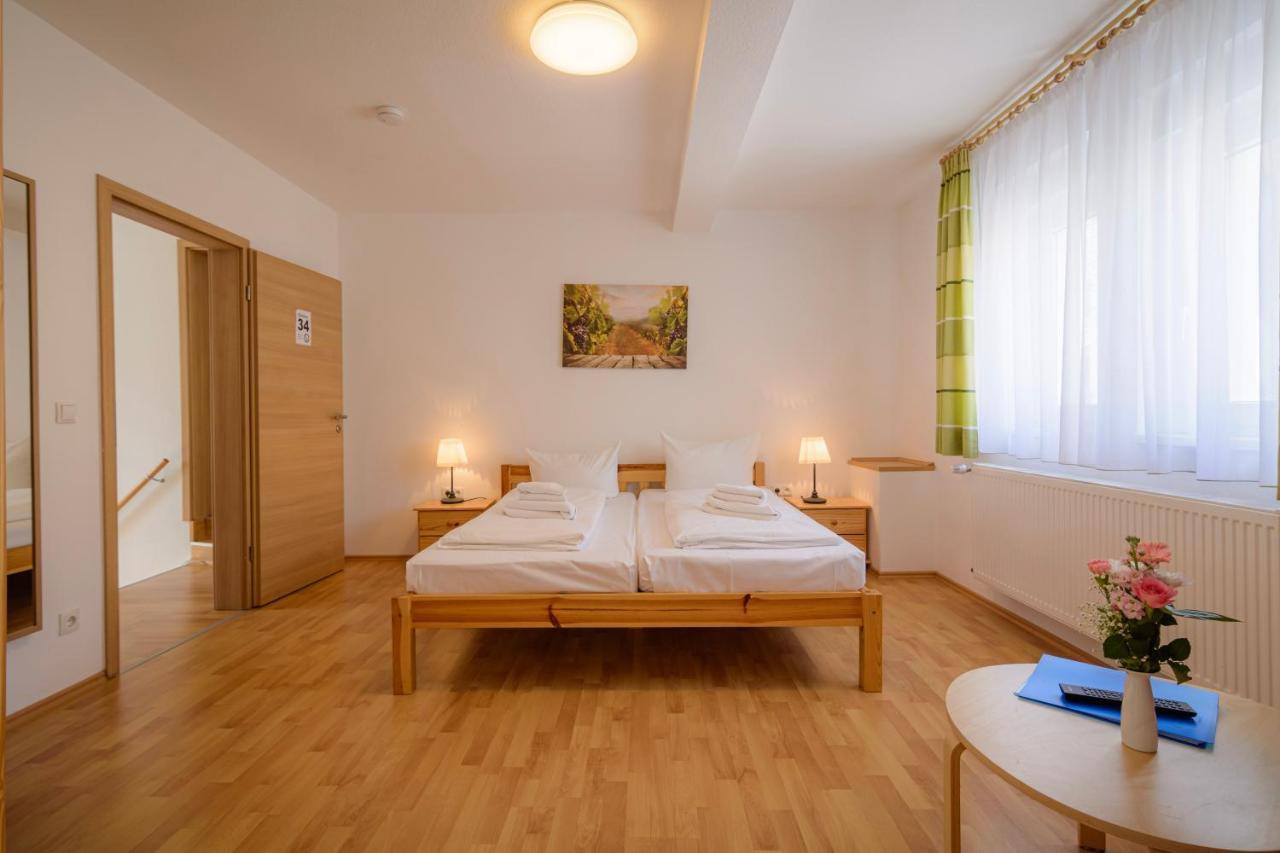 Hotel Zum Engel In Speyer - Roemerberg Berghausen  Luaran gambar
