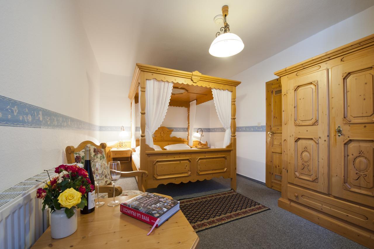 Hotel Zum Engel In Speyer - Roemerberg Berghausen  Luaran gambar