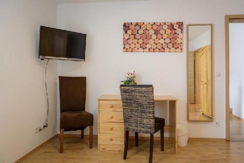 Hotel Zum Engel In Speyer - Roemerberg Berghausen  Luaran gambar